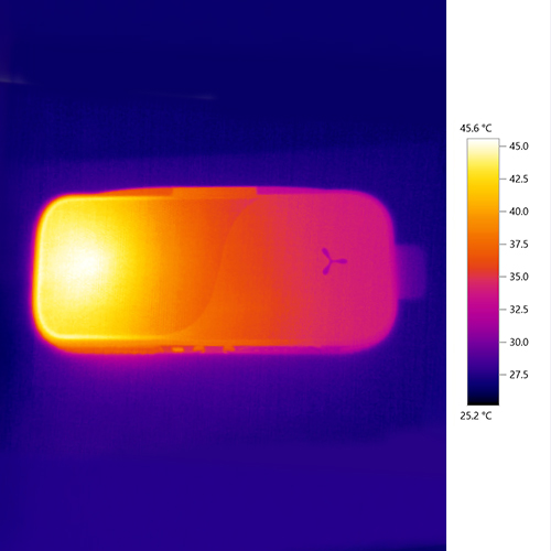 Thermal camera view of Airvape Legacy Core temperature during a session.