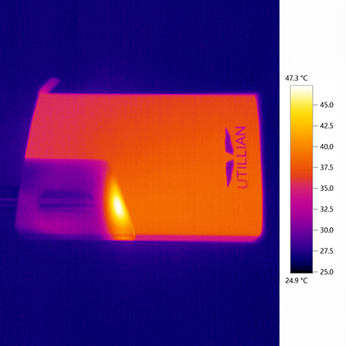 Thermal camera view of Utillian 621 temperature during a session.