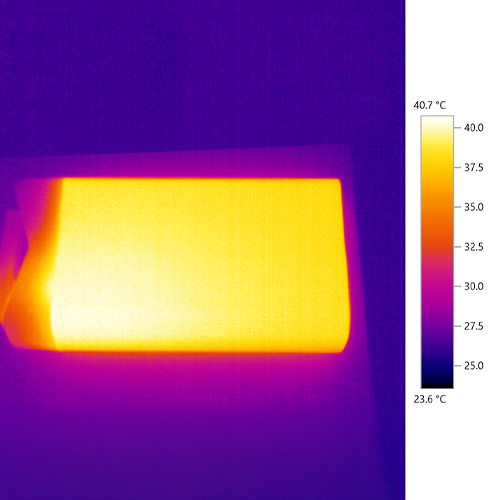 Thermal camera view of Utillian 723 temperature during a session.