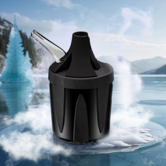 Zeus Iceborn V3 - side view with glass mouthpiece attached