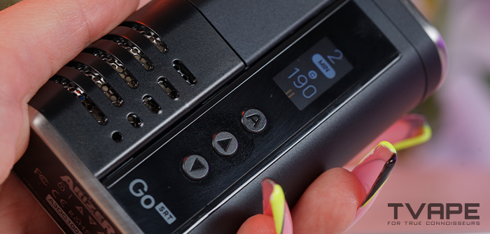 Arizer Go SRT vaporizer - a close-up view of the screen and operation buttons that help navigate throughout the session