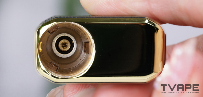 Side by Side close up of the Zeus Ion Pro chamber before and after heating 510 cartridge